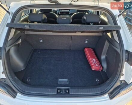 Білий Хендай Kona, об'ємом двигуна 0 л та пробігом 57 тис. км за 17200 $, фото 50 на Automoto.ua