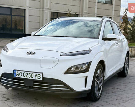 Белый Хендай Kona, объемом двигателя 0 л и пробегом 63 тыс. км за 20999 $, фото 4 на Automoto.ua