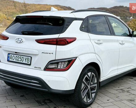Белый Хендай Kona, объемом двигателя 0 л и пробегом 63 тыс. км за 21500 $, фото 8 на Automoto.ua