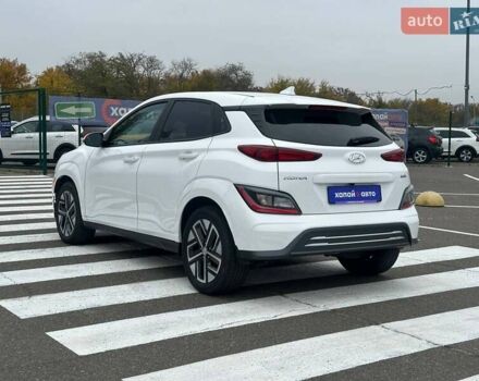 Білий Хендай Kona, об'ємом двигуна 0 л та пробігом 40 тис. км за 19999 $, фото 6 на Automoto.ua