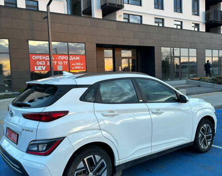 Белый Хендай Kona, объемом двигателя 0 л и пробегом 38 тыс. км за 15599 $, фото 6 на Automoto.ua