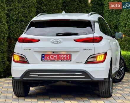 Белый Хендай Kona, объемом двигателя 0 л и пробегом 31 тыс. км за 17999 $, фото 8 на Automoto.ua