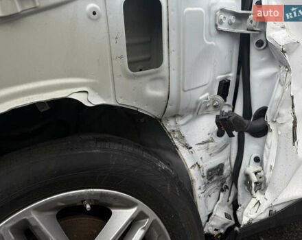 Білий Хендай Kona, об'ємом двигуна 2 л та пробігом 70 тис. км за 12200 $, фото 9 на Automoto.ua