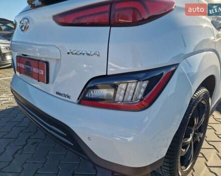 Білий Хендай Kona, об'ємом двигуна 0 л та пробігом 57 тис. км за 17200 $, фото 13 на Automoto.ua
