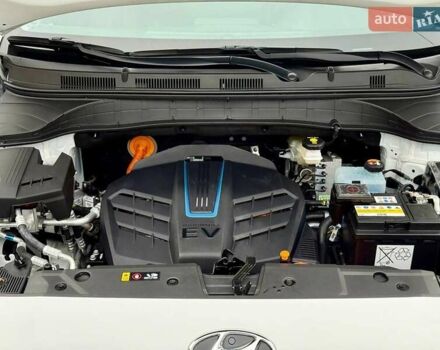 Белый Хендай Kona, объемом двигателя 0 л и пробегом 31 тыс. км за 17999 $, фото 44 на Automoto.ua