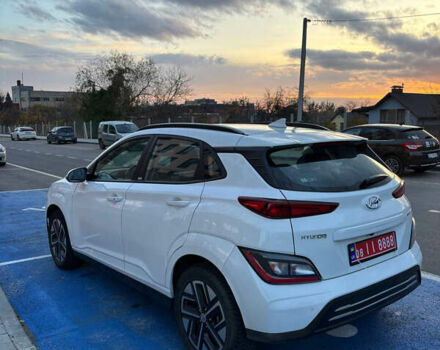 Белый Хендай Kona, объемом двигателя 0 л и пробегом 38 тыс. км за 15599 $, фото 3 на Automoto.ua