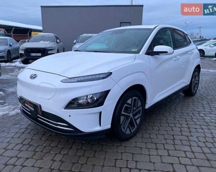 Белый Хендай Kona, объемом двигателя 0 л и пробегом 6 тыс. км за 18900 $, фото 2 на Automoto.ua