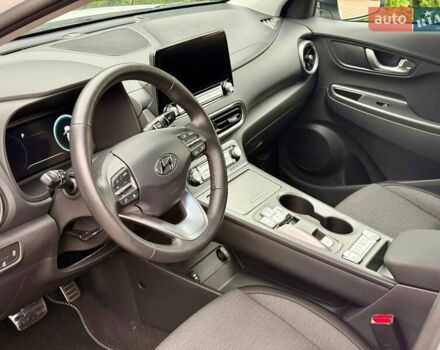 Белый Хендай Kona, объемом двигателя 0 л и пробегом 31 тыс. км за 17999 $, фото 21 на Automoto.ua