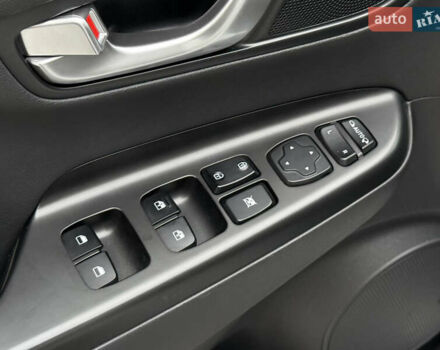 Білий Хендай Kona, об'ємом двигуна 0 л та пробігом 28 тис. км за 18700 $, фото 51 на Automoto.ua