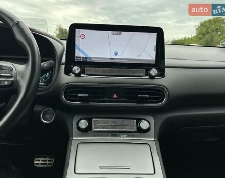 Белый Хендай Kona, объемом двигателя 0 л и пробегом 108 тыс. км за 20600 $, фото 51 на Automoto.ua