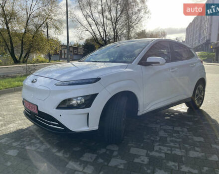 Білий Хендай Kona, об'ємом двигуна 0 л та пробігом 6 тис. км за 20900 $, фото 2 на Automoto.ua