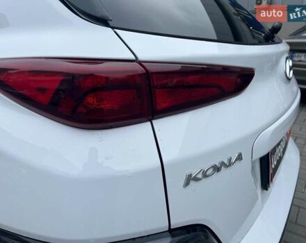 Белый Хендай Kona, объемом двигателя 0 л и пробегом 30 тыс. км за 22990 $, фото 8 на Automoto.ua