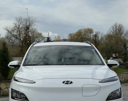 Белый Хендай Kona, объемом двигателя 0 л и пробегом 63 тыс. км за 20999 $, фото 11 на Automoto.ua