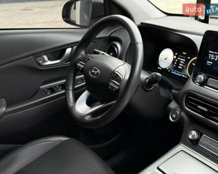 Білий Хендай Kona, об'ємом двигуна 0 л та пробігом 28 тис. км за 18700 $, фото 35 на Automoto.ua