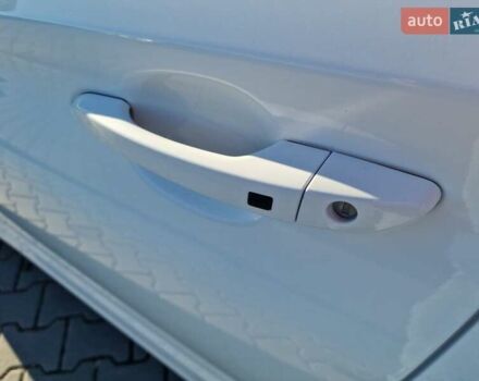 Білий Хендай Kona, об'ємом двигуна 0 л та пробігом 57 тис. км за 17200 $, фото 20 на Automoto.ua