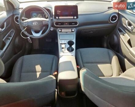 Білий Хендай Kona, об'ємом двигуна 0 л та пробігом 150 тис. км за 4700 $, фото 7 на Automoto.ua