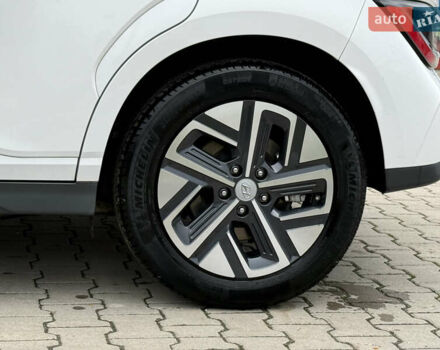 Белый Хендай Kona, объемом двигателя 0 л и пробегом 21 тыс. км за 17200 $, фото 14 на Automoto.ua