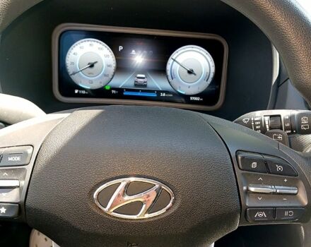 Белый Хендай Kona, объемом двигателя 0.15 л и пробегом 57 тыс. км за 19900 $, фото 6 на Automoto.ua