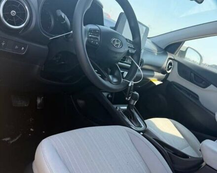 Белый Хендай Kona, объемом двигателя 2 л и пробегом 62 тыс. км за 16500 $, фото 2 на Automoto.ua