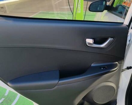 Белый Хендай Kona, объемом двигателя 0 л и пробегом 27 тыс. км за 20998 $, фото 11 на Automoto.ua