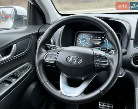 Белый Хендай Kona, объемом двигателя 0 л и пробегом 21 тыс. км за 17200 $, фото 3 на Automoto.ua