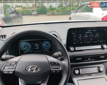 Белый Хендай Kona, объемом двигателя 0 л и пробегом 27 тыс. км за 20998 $, фото 4 на Automoto.ua