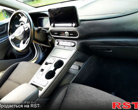 Білий Хендай Kona, об'ємом двигуна 0.15 л та пробігом 120 тис. км за 14250 $, фото 7 на Automoto.ua