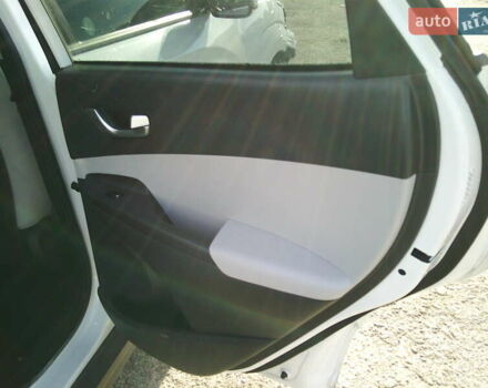 Белый Хендай Kona, объемом двигателя 0 л и пробегом 23 тыс. км за 14900 $, фото 43 на Automoto.ua