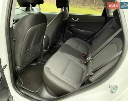 Белый Хендай Kona, объемом двигателя 0 л и пробегом 21 тыс. км за 17200 $, фото 21 на Automoto.ua