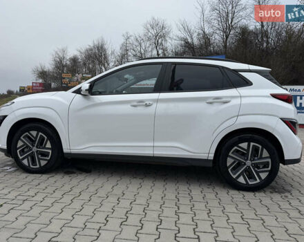 Белый Хендай Kona, объемом двигателя 0 л и пробегом 21 тыс. км за 17200 $, фото 11 на Automoto.ua