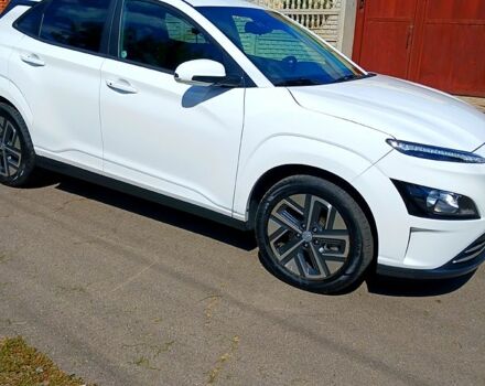 Белый Хендай Kona, объемом двигателя 0.15 л и пробегом 57 тыс. км за 19900 $, фото 4 на Automoto.ua