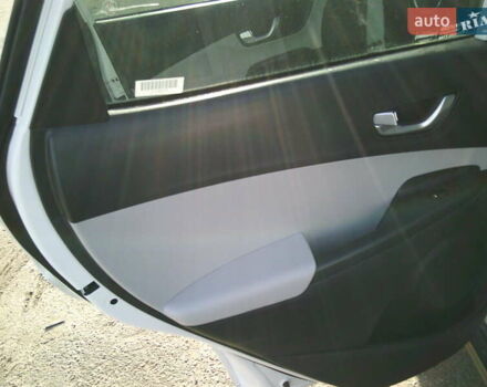 Белый Хендай Kona, объемом двигателя 0 л и пробегом 23 тыс. км за 14900 $, фото 30 на Automoto.ua