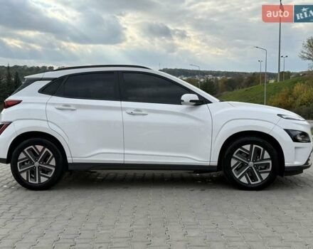 Хендай Kona 2023 у Вінниці на Automoto.ua Білий Хендай Kona, об'ємом двигуна 0 л та пробігом 33 тис. км за 17500 $, фото 3 на Automoto.ua