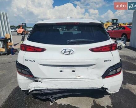 Белый Хендай Kona, объемом двигателя 0 л и пробегом 23 тыс. км за 14900 $, фото 7 на Automoto.ua