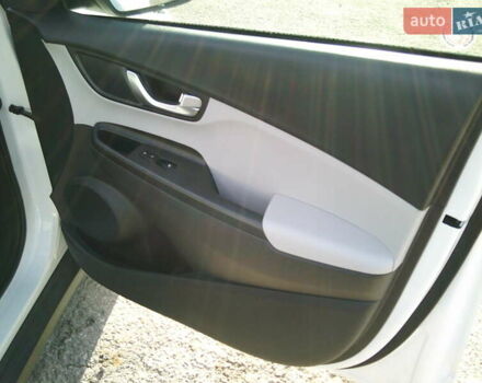 Белый Хендай Kona, объемом двигателя 0 л и пробегом 23 тыс. км за 14900 $, фото 34 на Automoto.ua