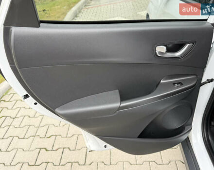 Белый Хендай Kona, объемом двигателя 0 л и пробегом 21 тыс. км за 17200 $, фото 20 на Automoto.ua