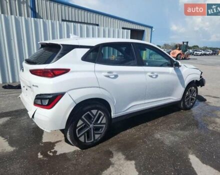 Белый Хендай Kona, объемом двигателя 0 л и пробегом 23 тыс. км за 14900 $, фото 3 на Automoto.ua
