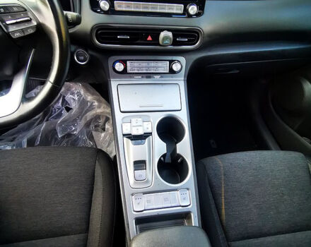 Білий Хендай Kona, об'ємом двигуна 0.15 л та пробігом 120 тис. км за 14250 $, фото 9 на Automoto.ua