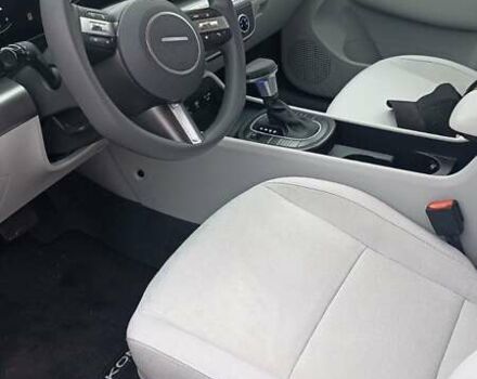 Белый Хендай Kona, объемом двигателя 2 л и пробегом 19 тыс. км за 26600 $, фото 32 на Automoto.ua