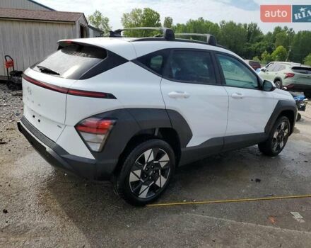 Белый Хендай Kona, объемом двигателя 2 л и пробегом 10 тыс. км за 7400 $, фото 2 на Automoto.ua