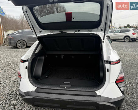 Белый Хендай Kona, объемом двигателя 2 л и пробегом 3 тыс. км за 25999 $, фото 4 на Automoto.ua