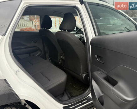 Белый Хендай Kona, объемом двигателя 2 л и пробегом 3 тыс. км за 25999 $, фото 5 на Automoto.ua