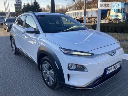 Хендай Kona 2018 у Одесі на Automoto.ua Білий Хендай Kona, об'ємом двигуна 0 л та пробігом 46 тис. км за 26900 $, фото 1 на Automoto.ua