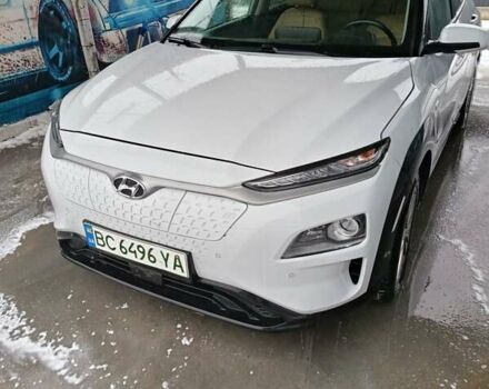 Белый Хендай Kona, объемом двигателя 0 л и пробегом 220 тыс. км за 16300 $, фото 1 на Automoto.ua