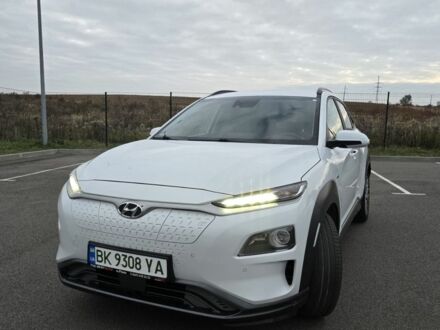 Білий Хендай Kona, об'ємом двигуна 0 л та пробігом 113 тис. км за 15900 $, фото 1 на Automoto.ua