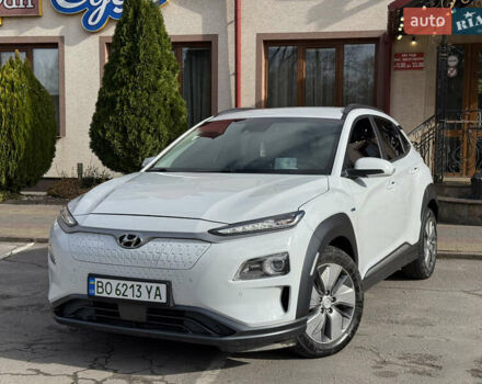 Хендай Kona 2019 в Тернополе на Automoto.ua Белый Хендай Kona, объемом двигателя 0 л и пробегом 67 тыс. км за 16350 $, фото 1 на Automoto.ua