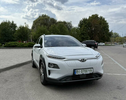 Белый Хендай Kona, объемом двигателя 0 л и пробегом 128 тыс. км за 17500 $, фото 1 на Automoto.ua