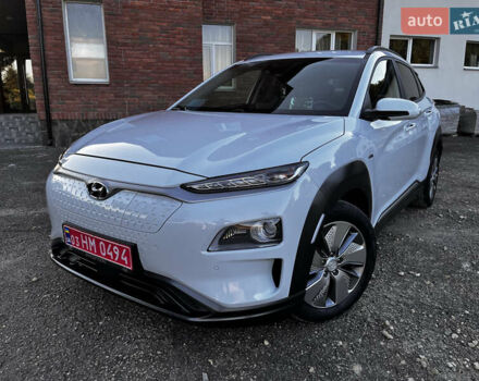Білий Хендай Kona, об'ємом двигуна 0 л та пробігом 92 тис. км за 16550 $, фото 1 на Automoto.ua
