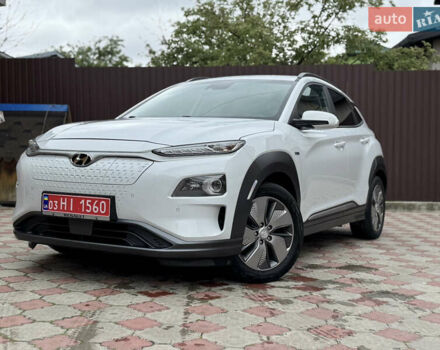 Белый Хендай Kona, объемом двигателя 0 л и пробегом 68 тыс. км за 15499 $, фото 1 на Automoto.ua