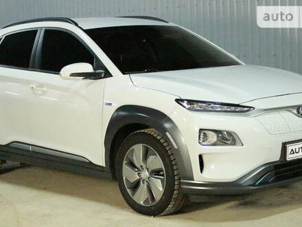 Хендай Kona 2019 у Житомирі на Automoto.ua Білий Хендай Kona, об'ємом двигуна 0 л та пробігом 74 тис. км за 29900 $, фото 1 на Automoto.ua